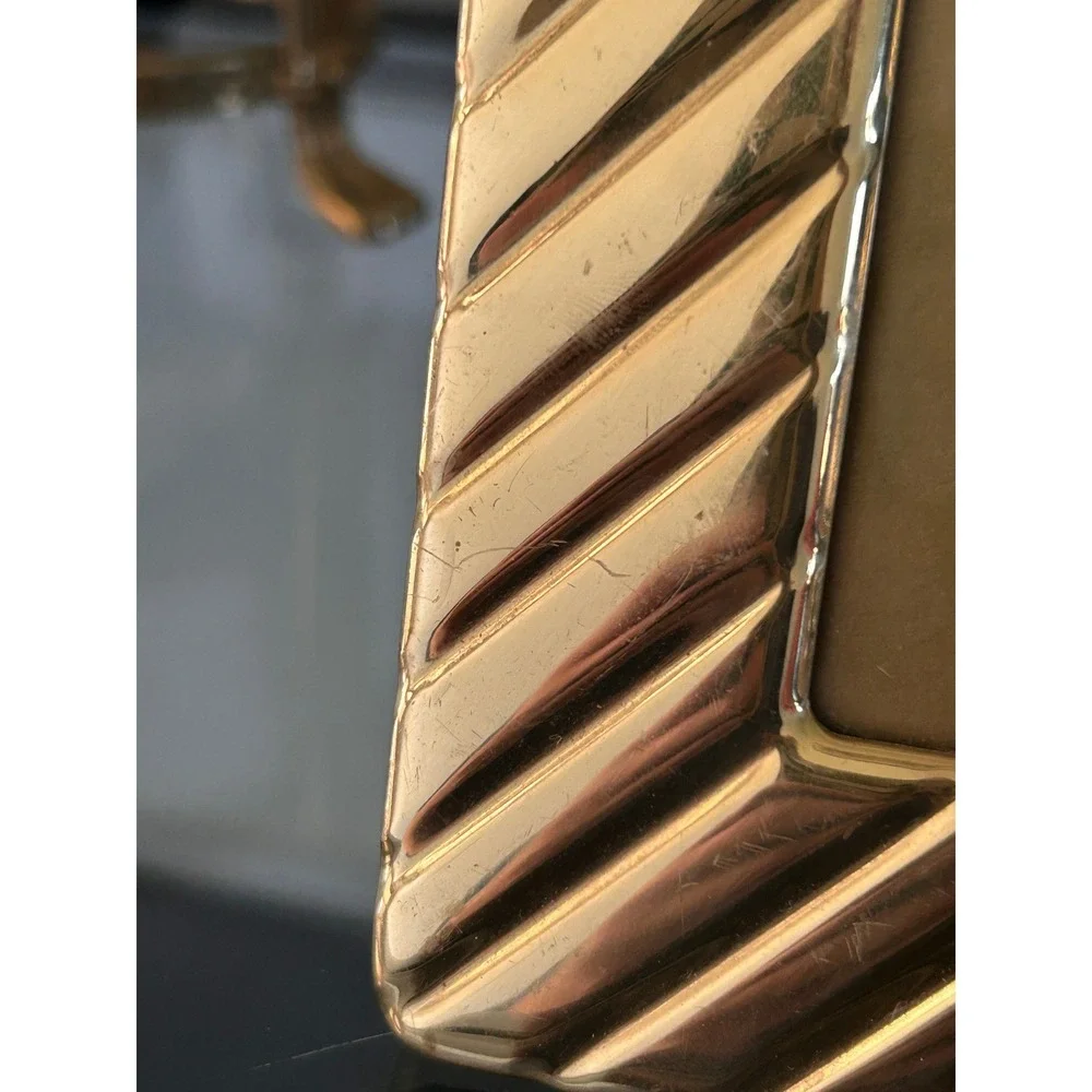 Vintage Solid Brass Photo Frame 3.5x5 Ribbed Fluted Gold Tone Lacquer Coated